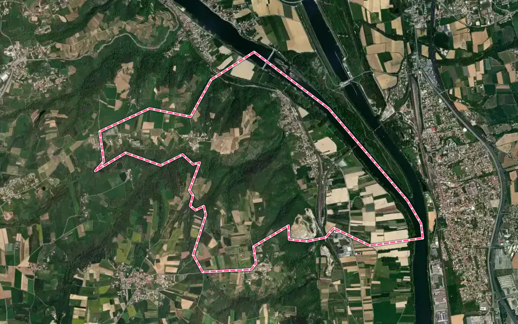 Vue satellite de Peyraud avec ses contours administratifs