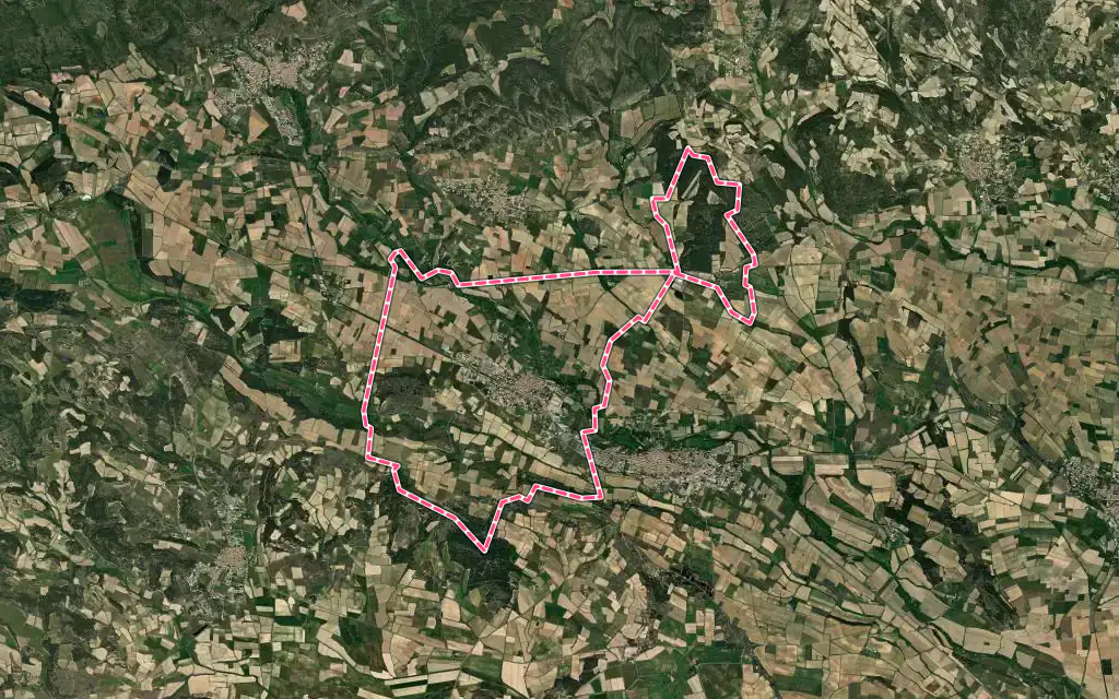 Vue satellite de Peyriac-Minervois avec ses contours administratifs