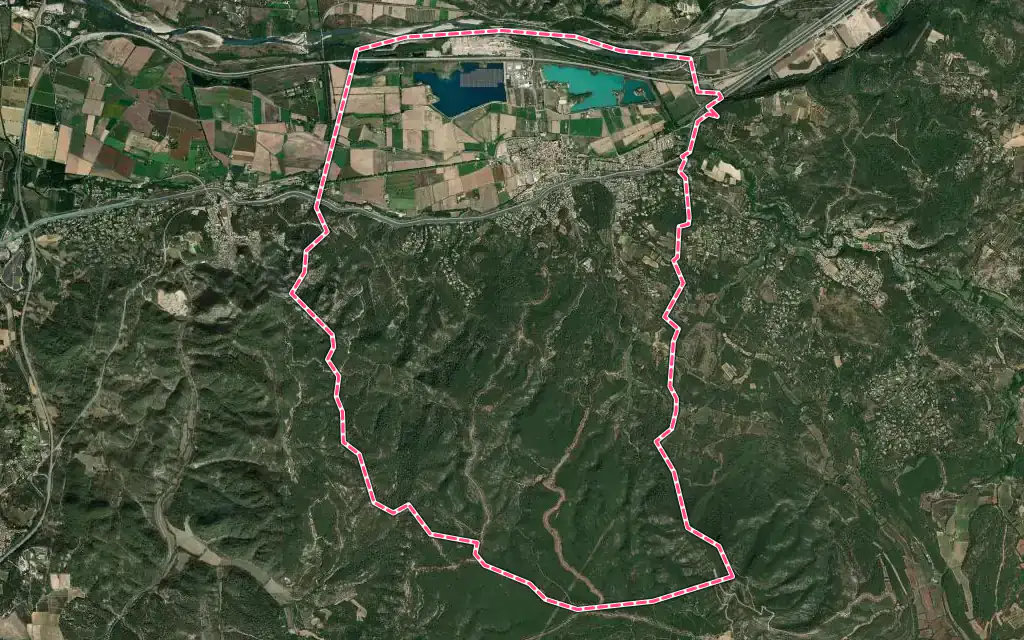 Vue satellite de Peyrolles-en-Provence avec ses contours administratifs