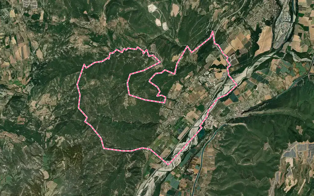 Vue satellite de Peyruis avec ses contours administratifs