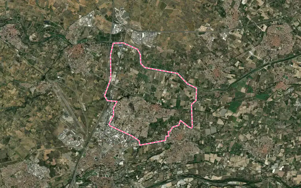 Vue satellite de Pia avec ses contours administratifs