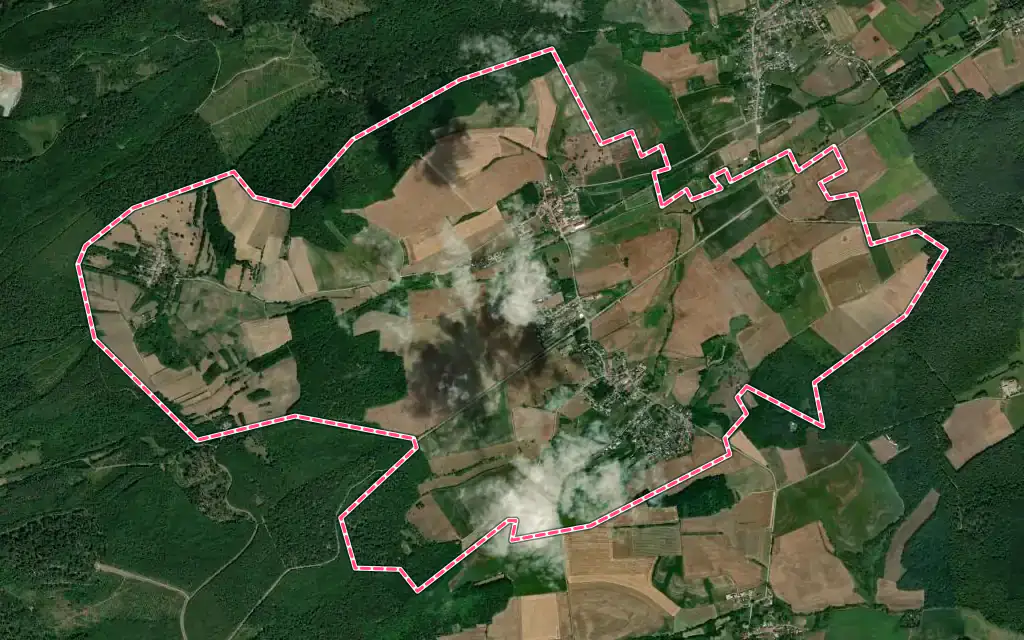 Vue satellite de Piblange avec ses contours administratifs