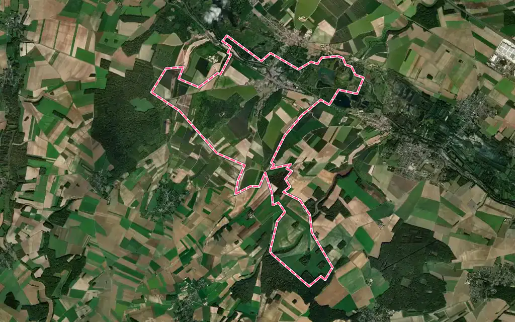 Vue satellite de Picquigny avec ses contours administratifs