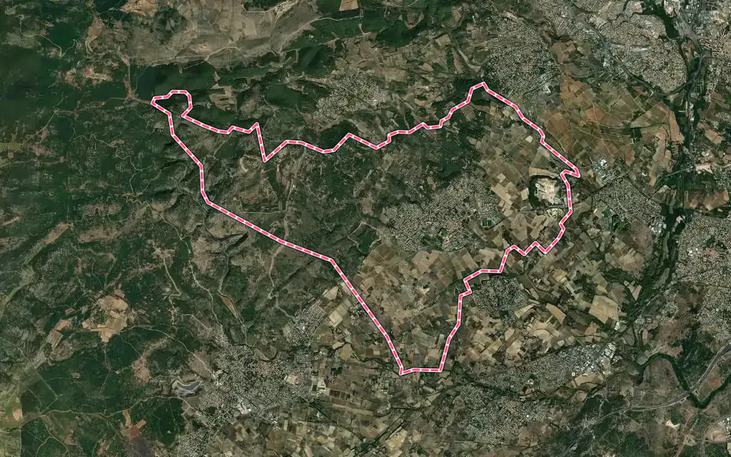Vue satellite de Pignan avec ses contours administratifs