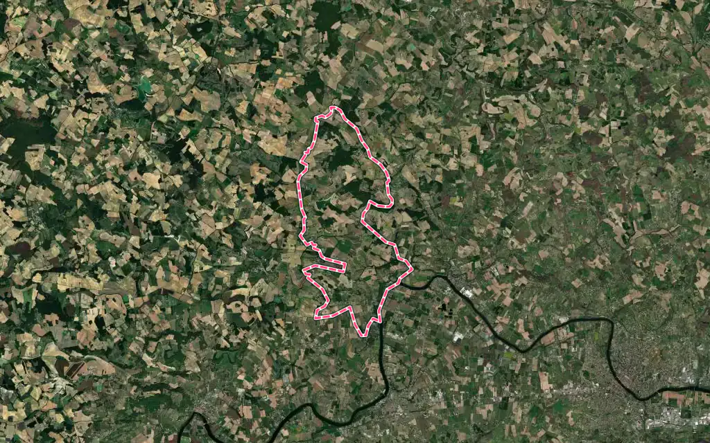 Vue satellite de Pinel-Hauterive avec ses contours administratifs