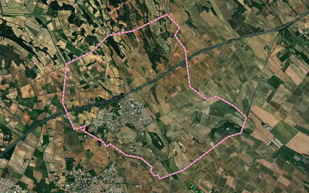 Vue satellite de Pinet avec ses contours administratifs