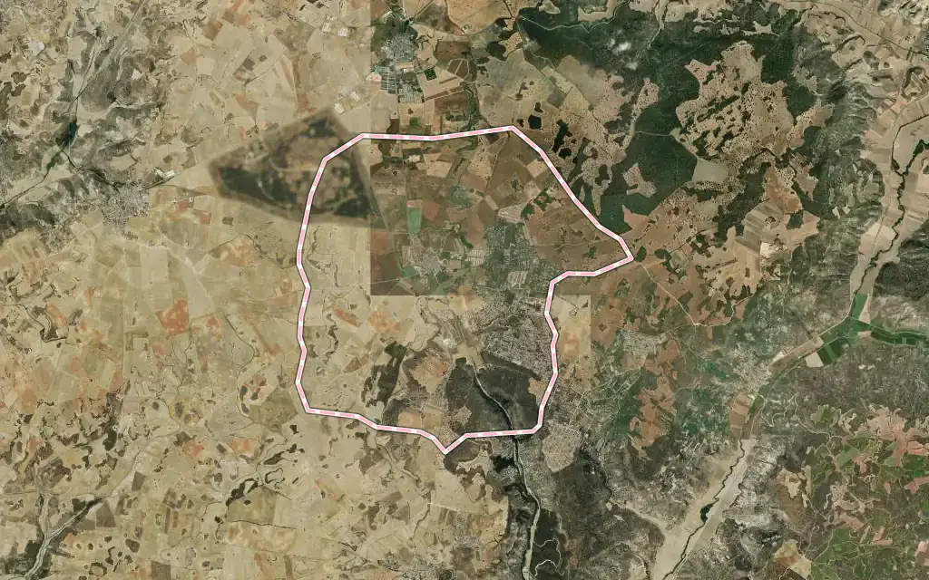 Vista satélite de Pioz con su contorno administrativo