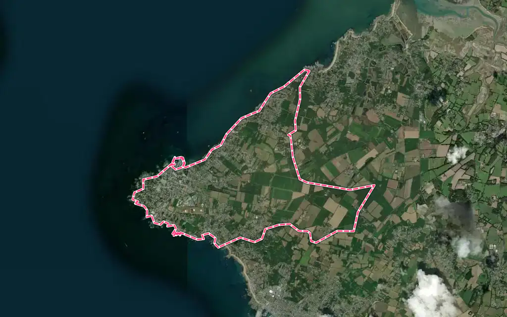 Vue satellite de Piriac-sur-Mer avec ses contours administratifs
