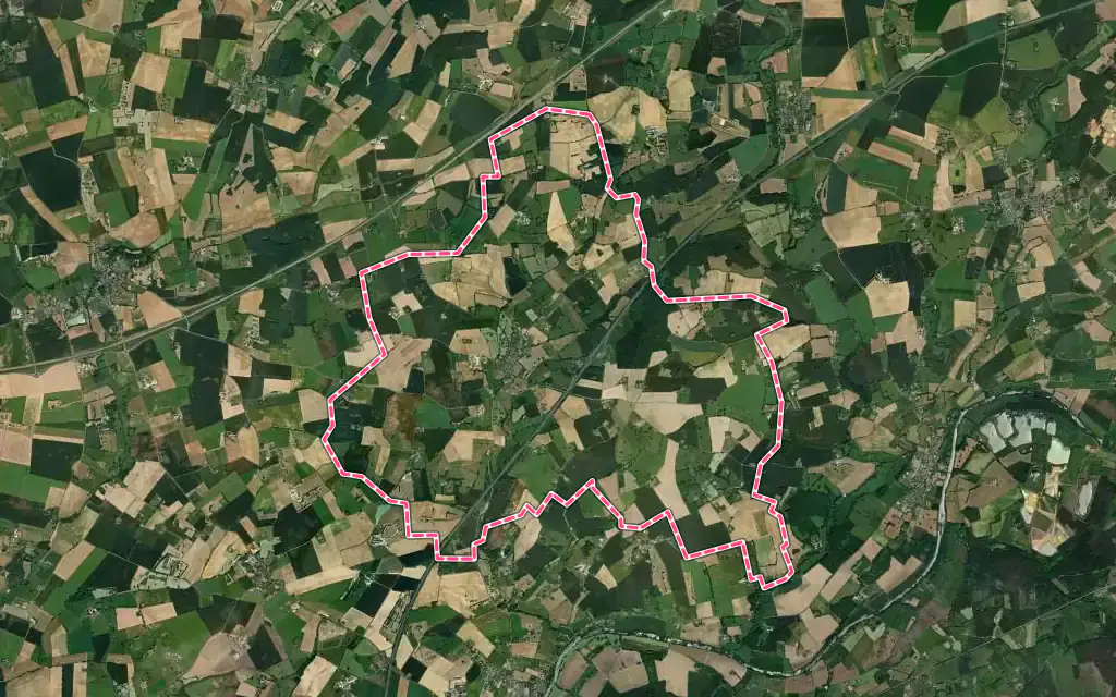 Vue satellite de Pirmil avec ses contours administratifs