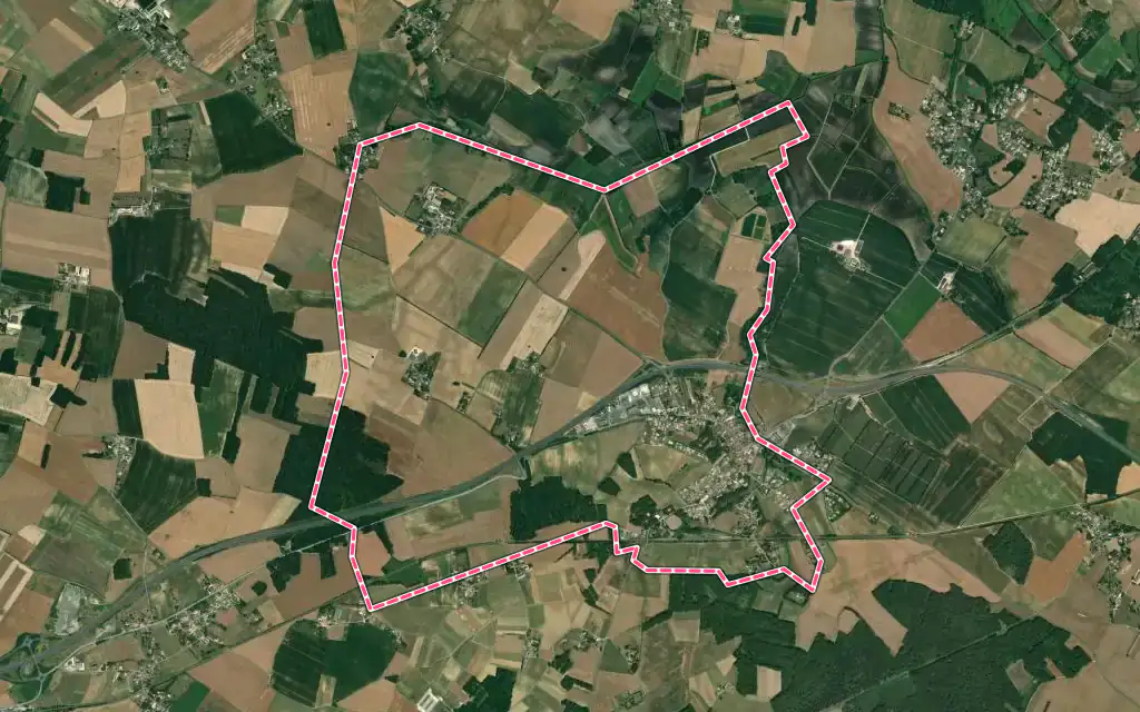 Vue satellite de Pisany avec ses contours administratifs
