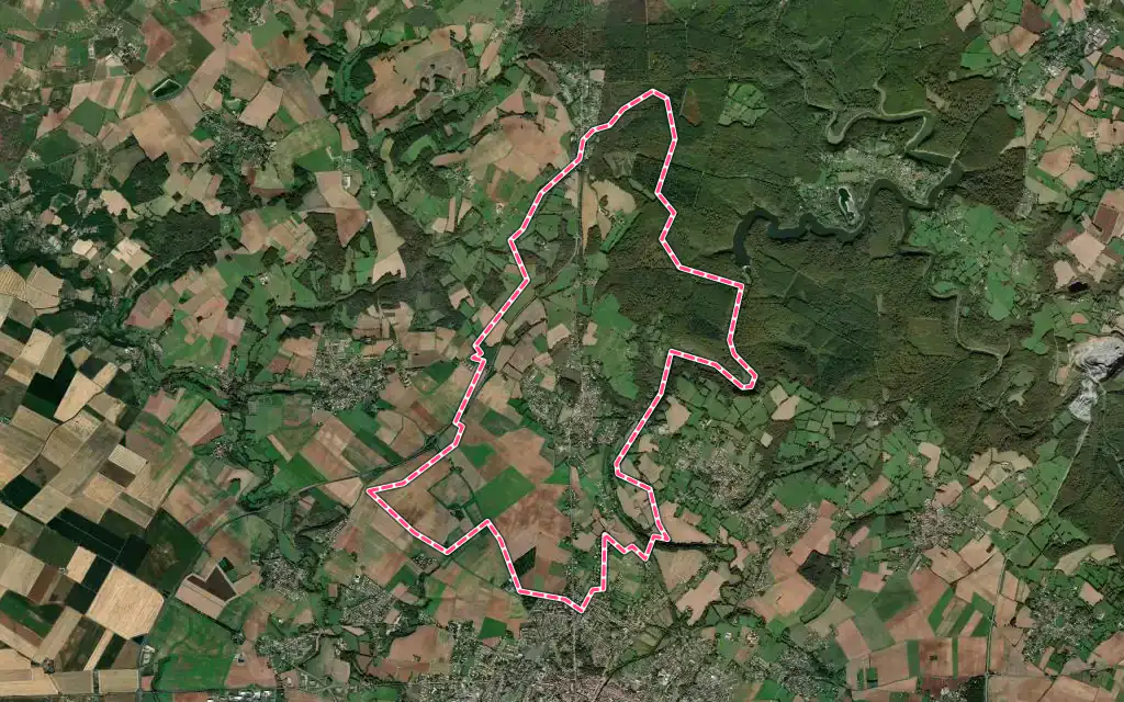 Vue satellite de Pissotte avec ses contours administratifs