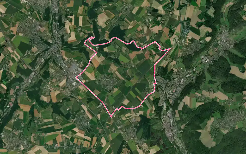 Vue satellite de Pissy-Pôville avec ses contours administratifs