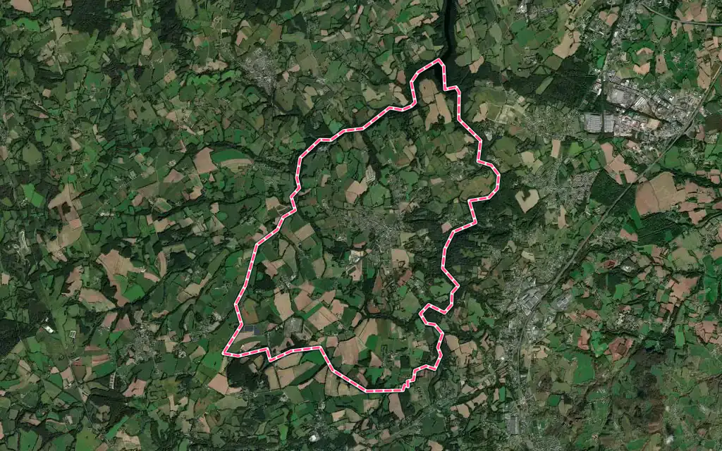 Vue satellite de Plaine-Haute avec ses contours administratifs