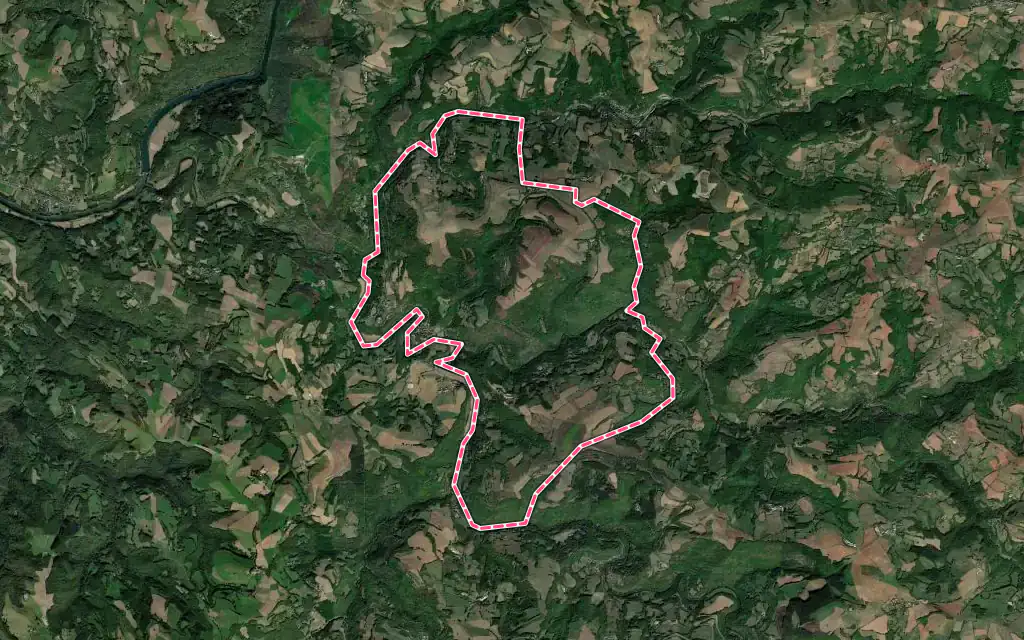 Vue satellite de Plaisance avec ses contours administratifs