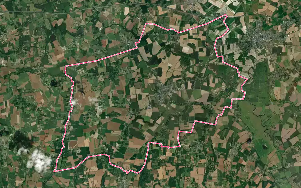 Vue satellite de Pleine-Fougères avec ses contours administratifs