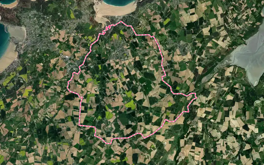 Vue satellite de Plurien avec ses contours administratifs