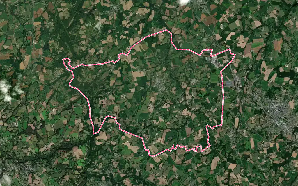 Vue satellite de Pluzunet avec ses contours administratifs
