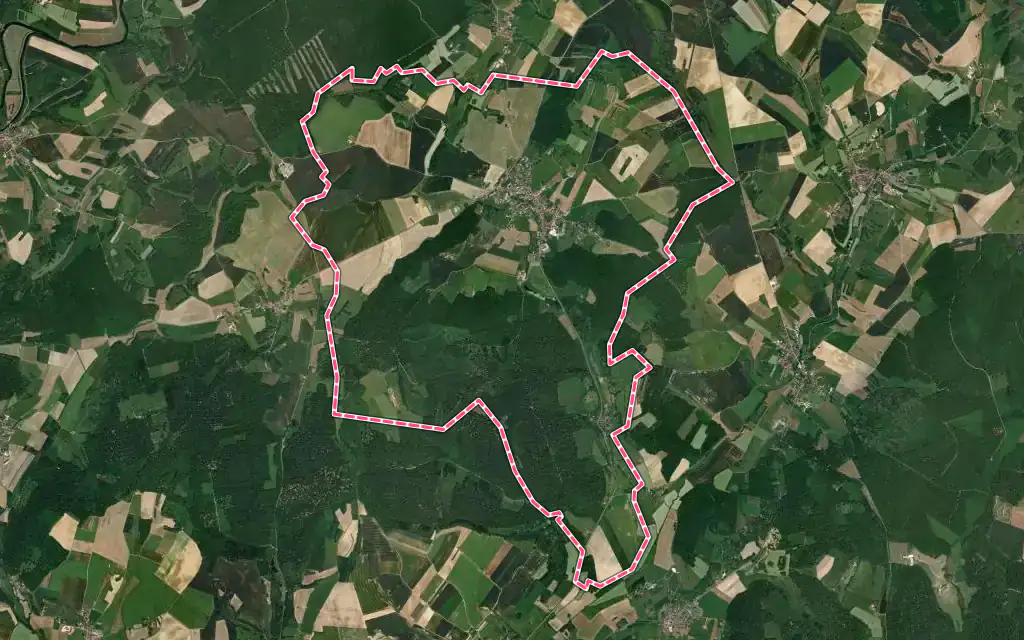 Vue satellite de Polaincourt-et-Clairefontaine avec ses contours administratifs