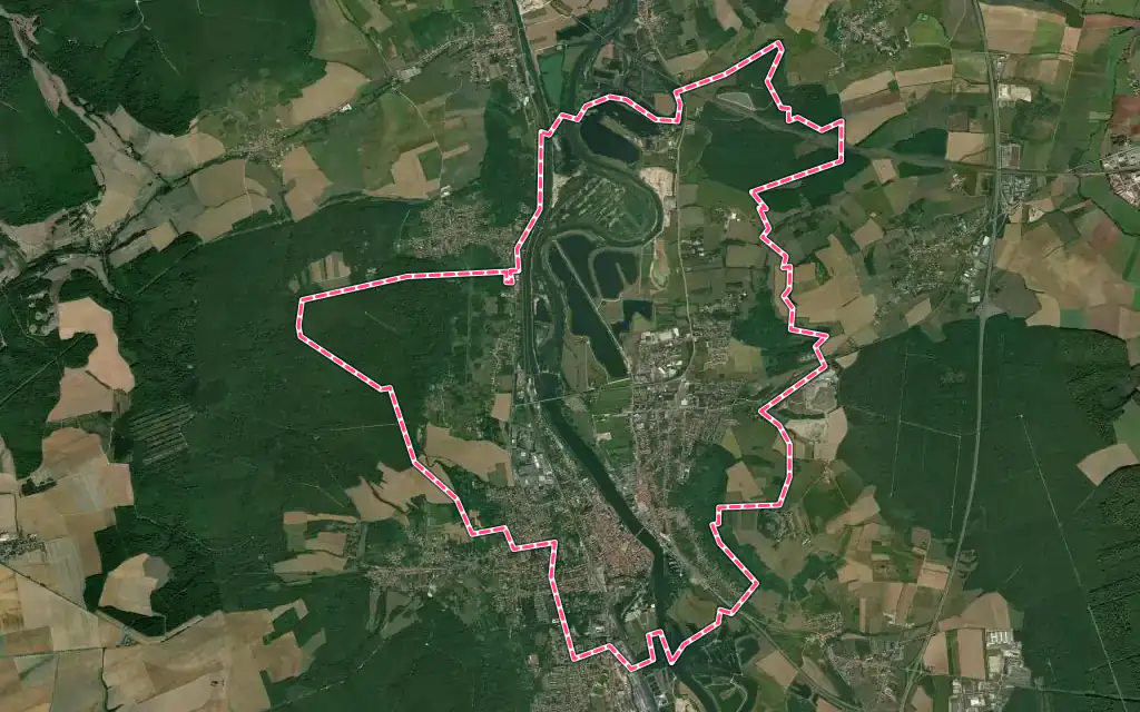 Vue satellite de Pont-à-Mousson avec ses contours administratifs