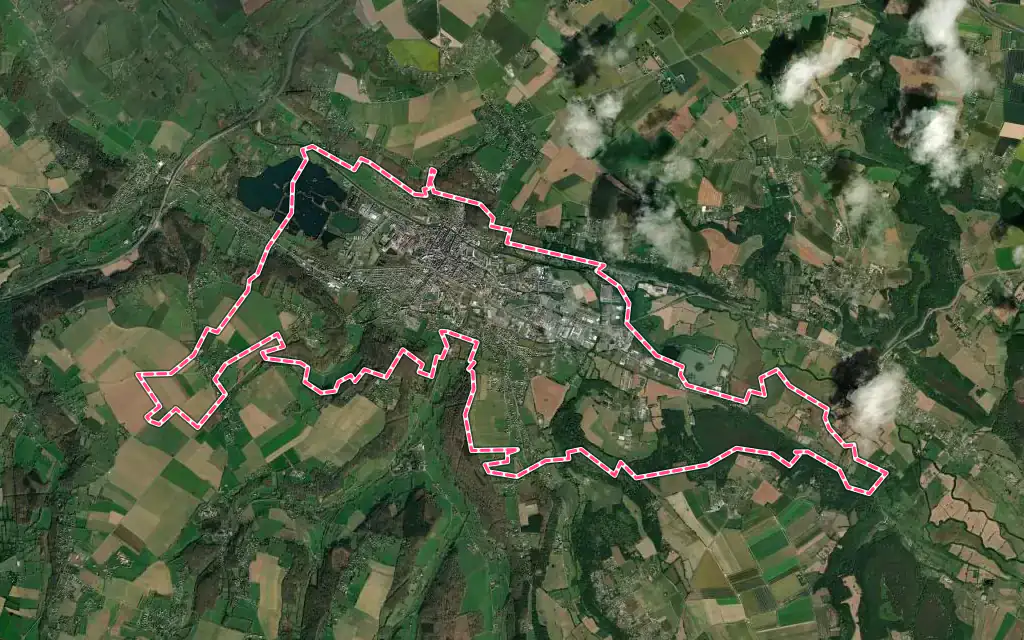 Vue satellite de Pont-Audemer avec ses contours administratifs