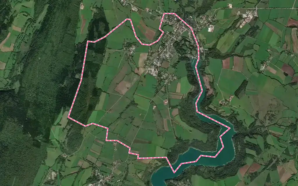 Vue satellite de Pont-de-Poitte avec ses contours administratifs
