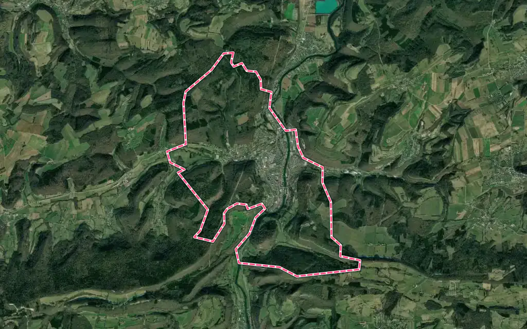 Vue satellite de Pont-de-Roide-Vermondans avec ses contours administratifs