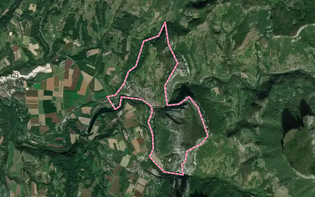 Vue satellite de Pont-en-Royans avec ses contours administratifs