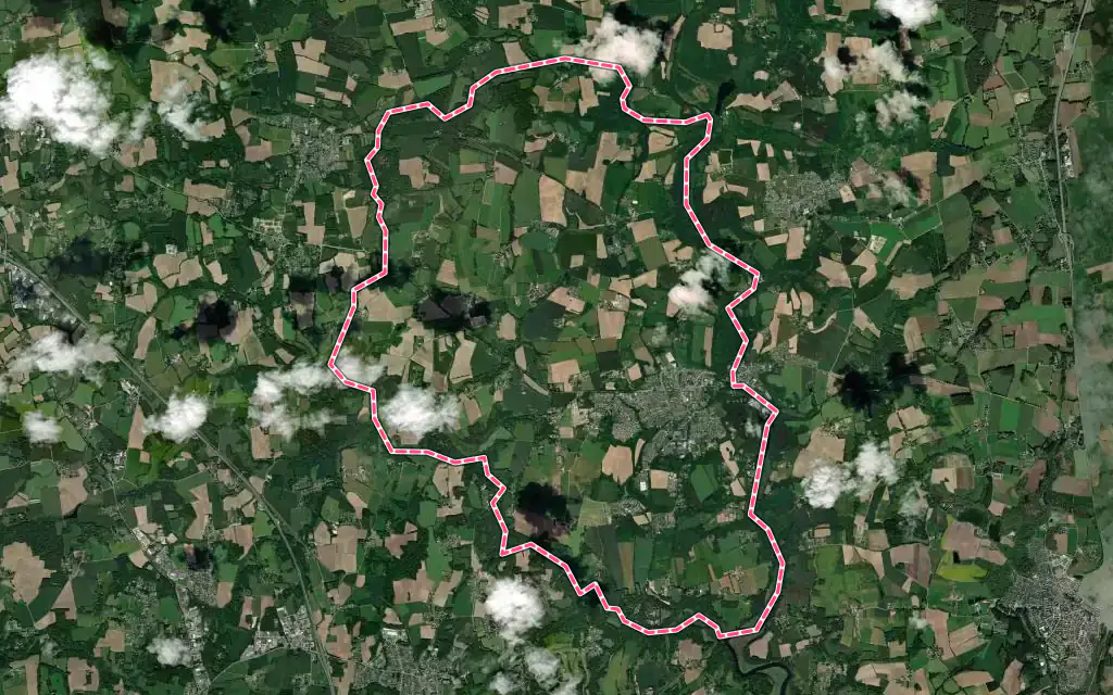 Vue satellite de Pont-Scorff avec ses contours administratifs