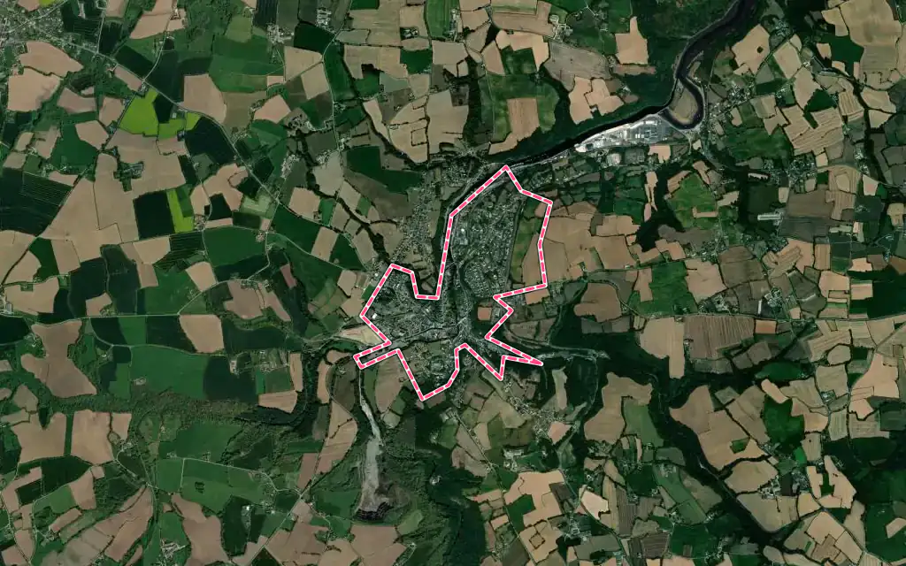 Vue satellite de Pontrieux avec ses contours administratifs