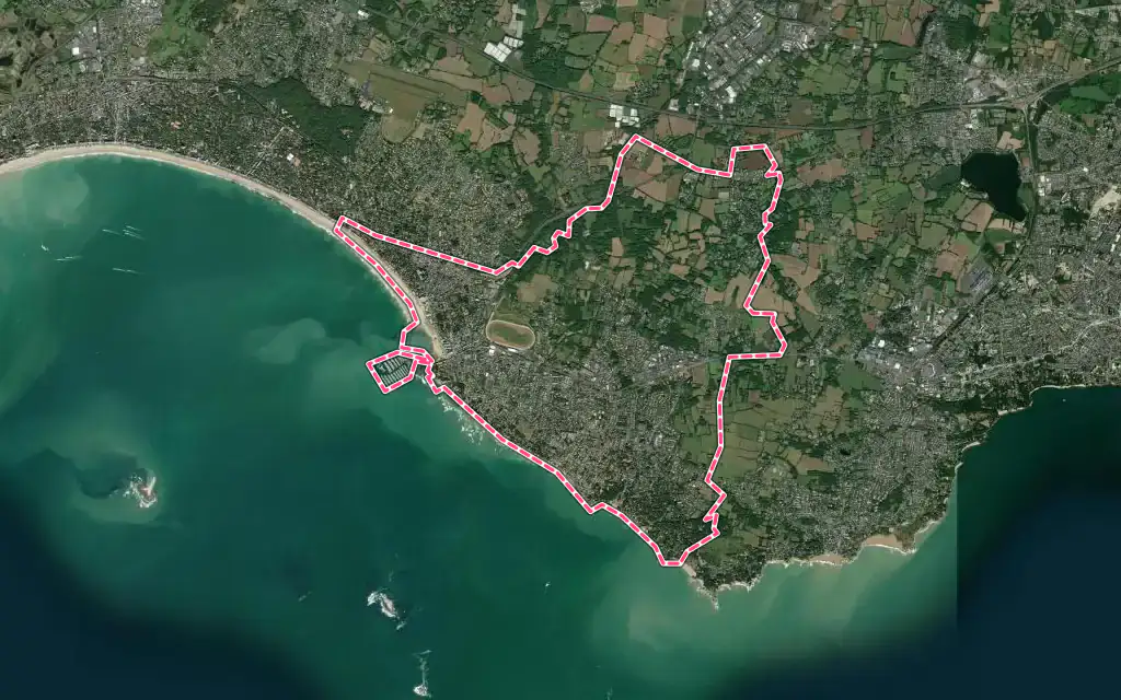 Vue satellite de Pornichet avec ses contours administratifs