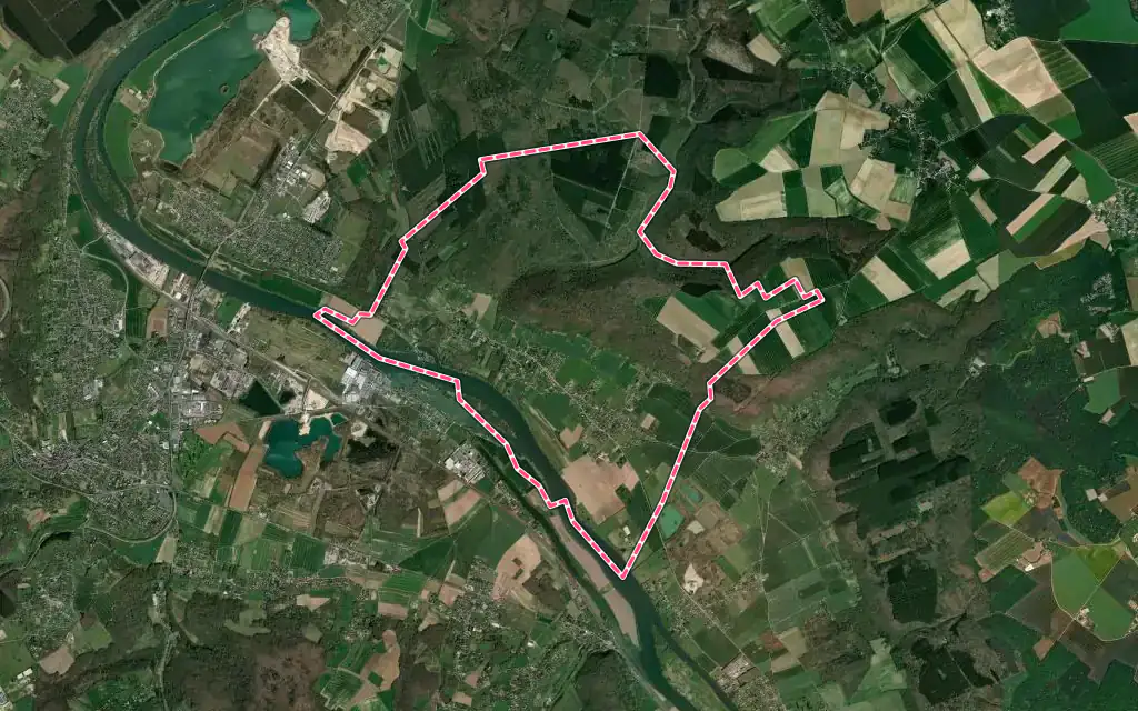 Vue satellite de Port-Mort avec ses contours administratifs