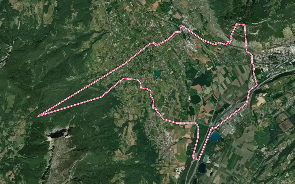 Vue satellite de Porte-de-Savoie avec ses contours administratifs
