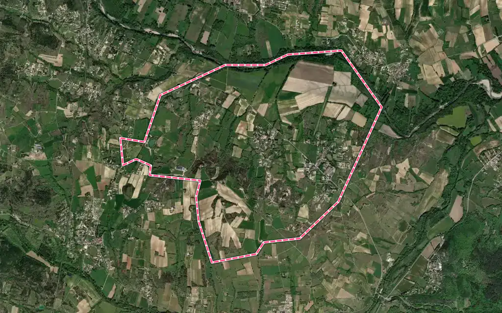 Vue satellite de Potelières avec ses contours administratifs