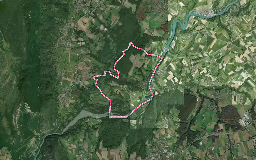 Vue satellite de Pougny avec ses contours administratifs