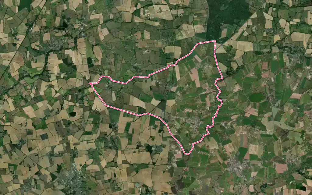 Vue satellite de Pouillé-les-Côteaux avec ses contours administratifs