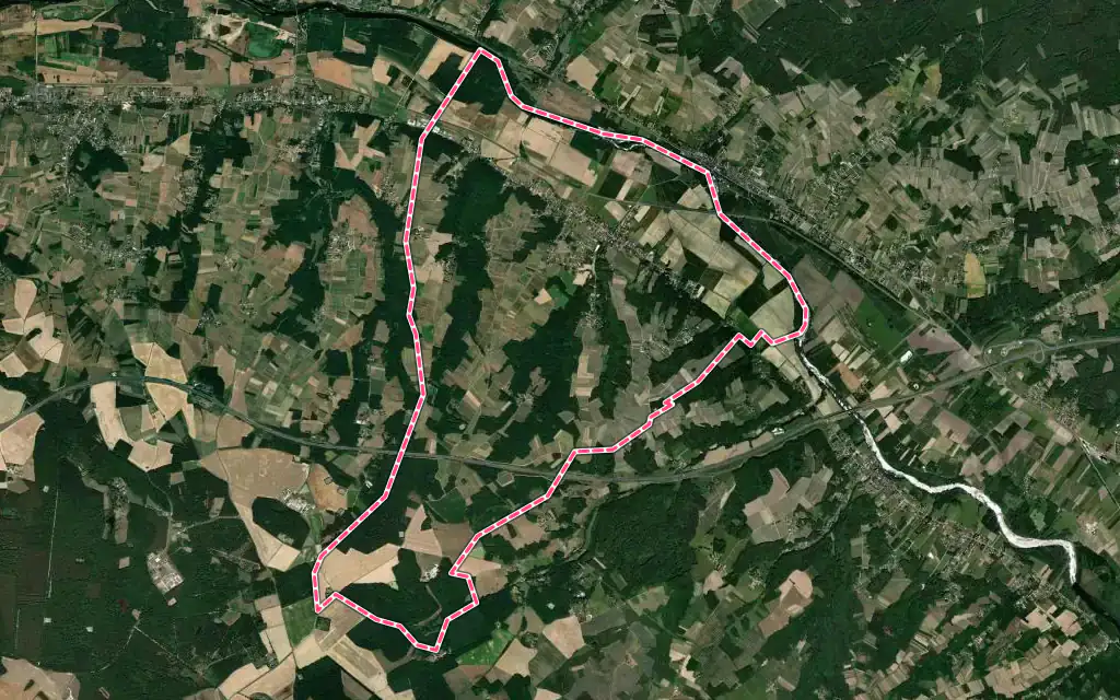 Vue satellite de Pouillé avec ses contours administratifs