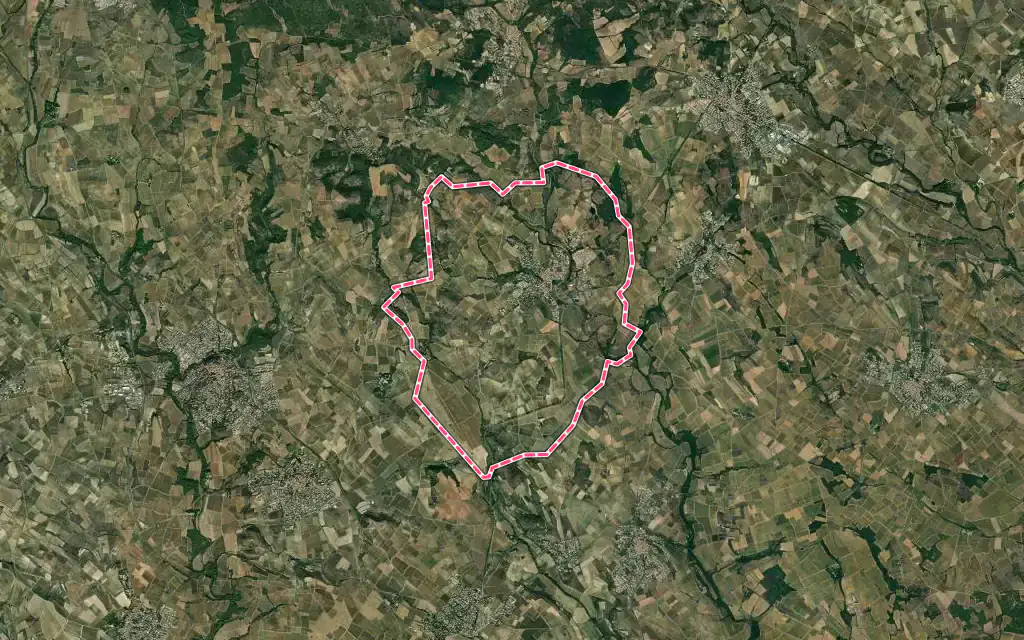 Vue satellite de Pouzolles avec ses contours administratifs