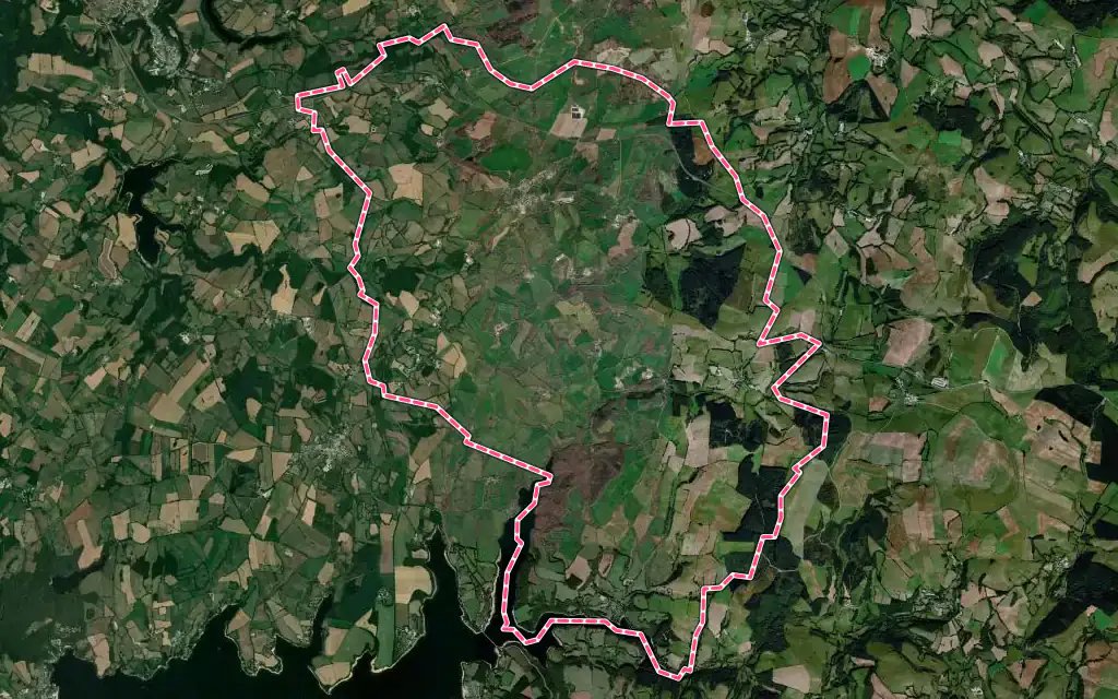 Vue satellite de Prades-Salars avec ses contours administratifs