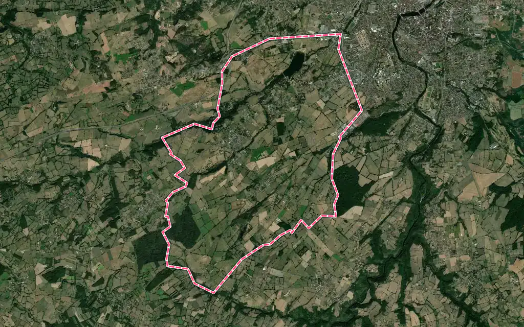 Vue satellite de Prémilhat avec ses contours administratifs