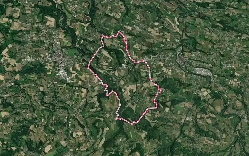 Vue satellite de Pressins avec ses contours administratifs