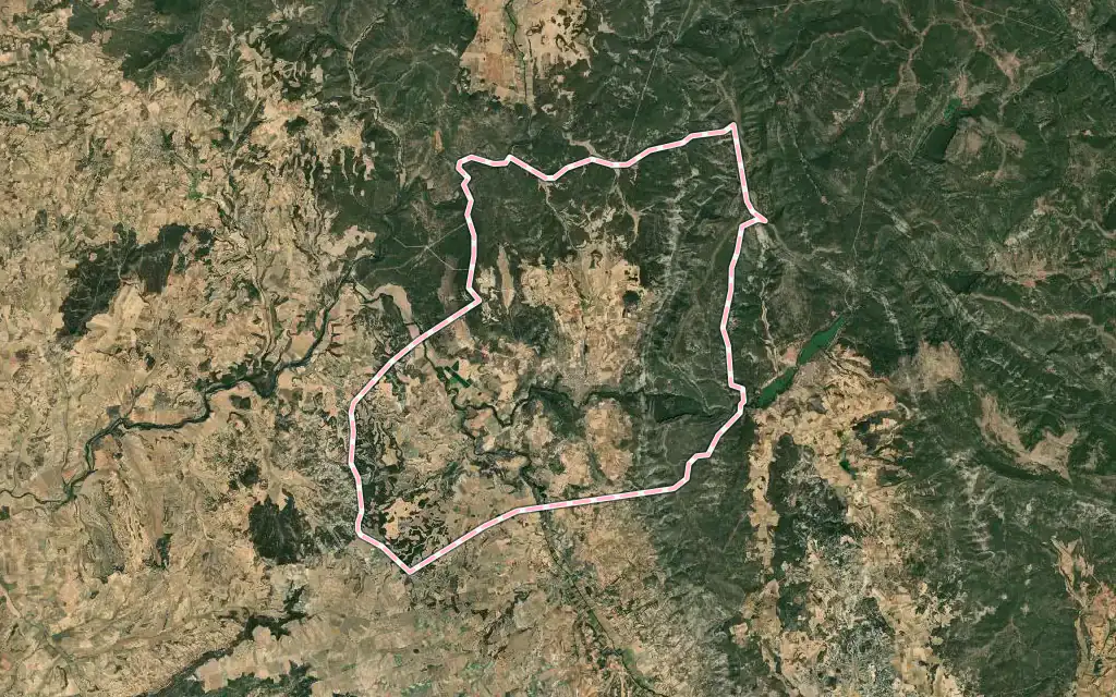 Vista satélite de Priego con su contorno administrativo