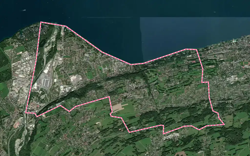 Vue satellite de Publier avec ses contours administratifs