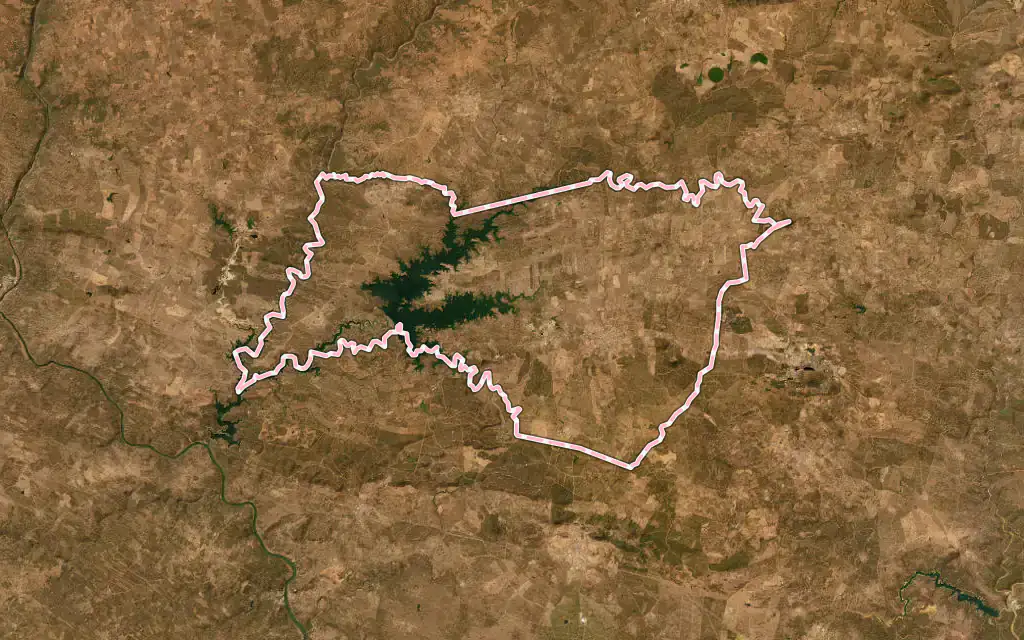 Vista satélite de Puebla de Guzmán con su contorno administrativo