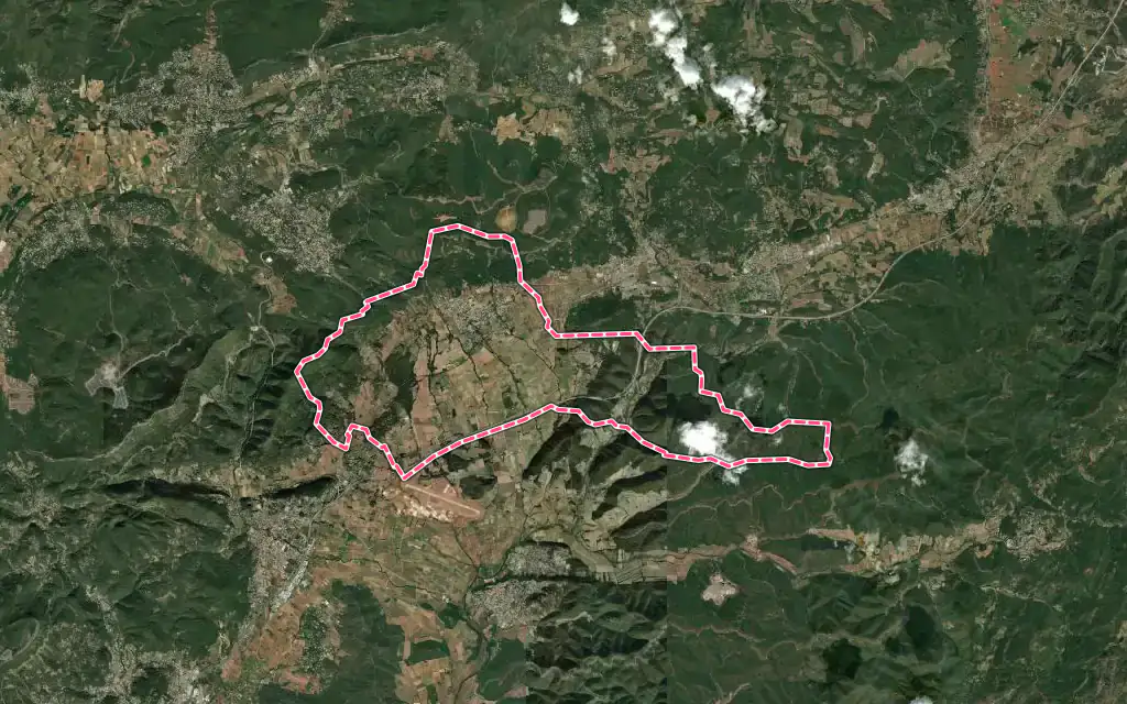 Vue satellite de Puget-Ville avec ses contours administratifs