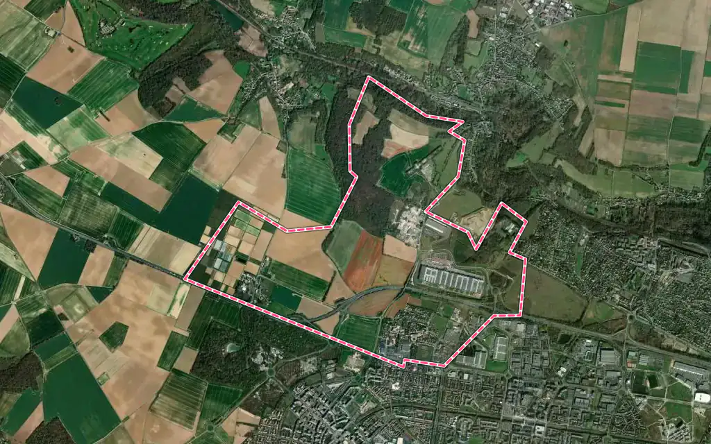 Vue satellite de Puiseux-Pontoise avec ses contours administratifs