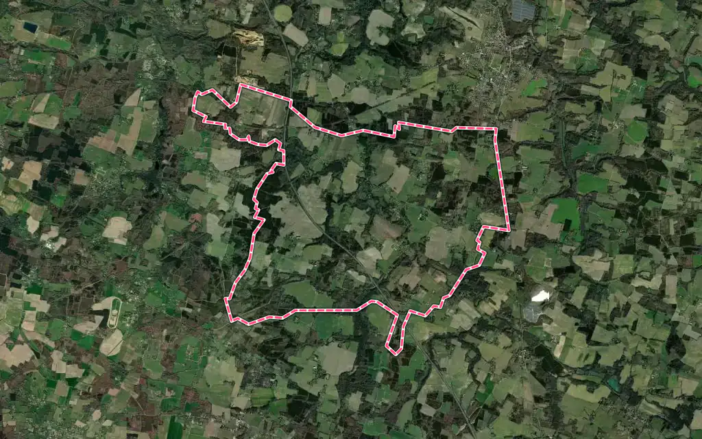 Vue satellite de Pujo-le-Plan avec ses contours administratifs
