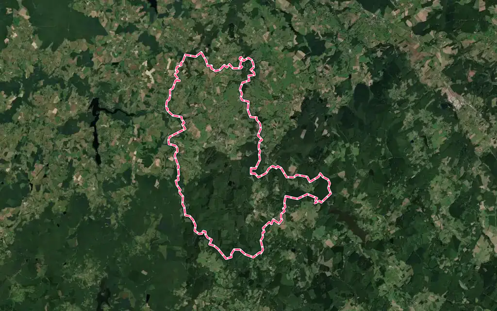 Vue satellite de Quarré-les-Tombes avec ses contours administratifs