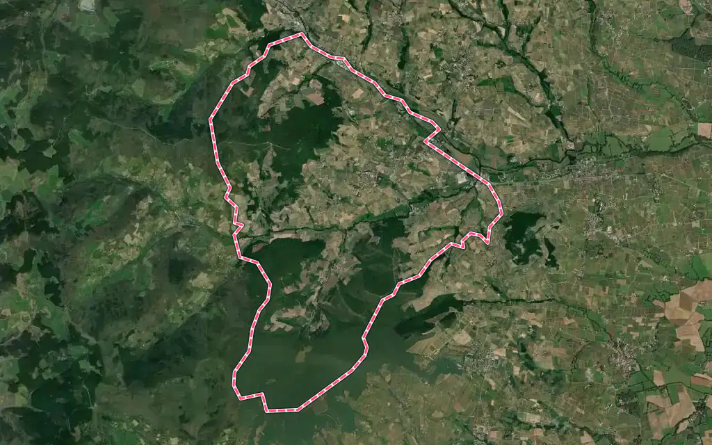 Vue satellite de Quincié-en-Beaujolais avec ses contours administratifs