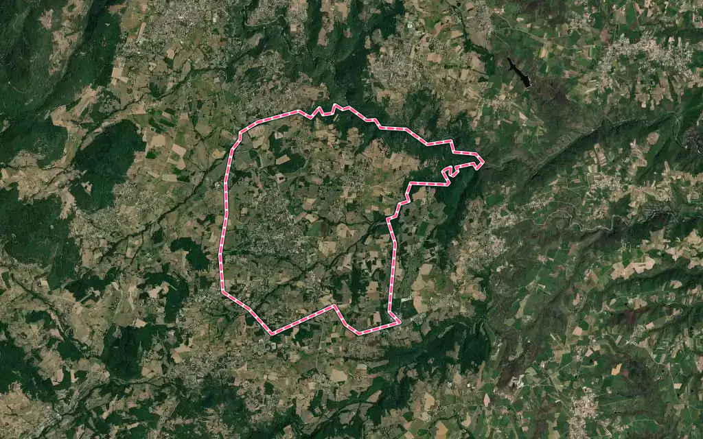 Vue satellite de Quintenas avec ses contours administratifs