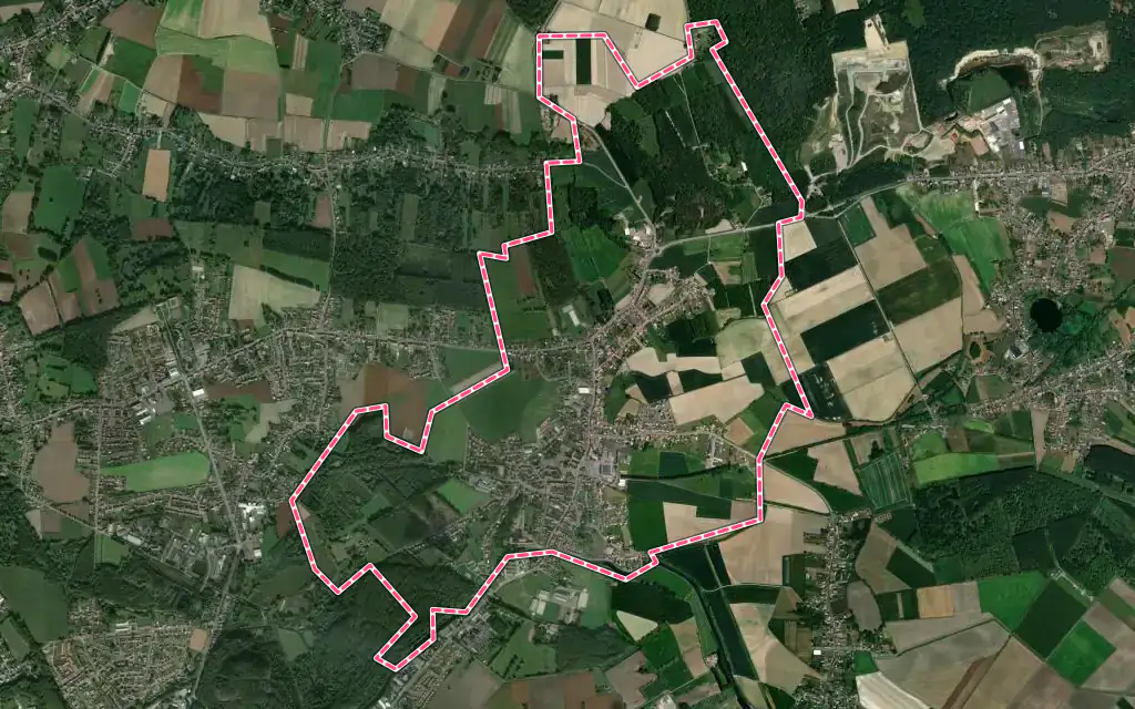 Vue satellite de Râches avec ses contours administratifs